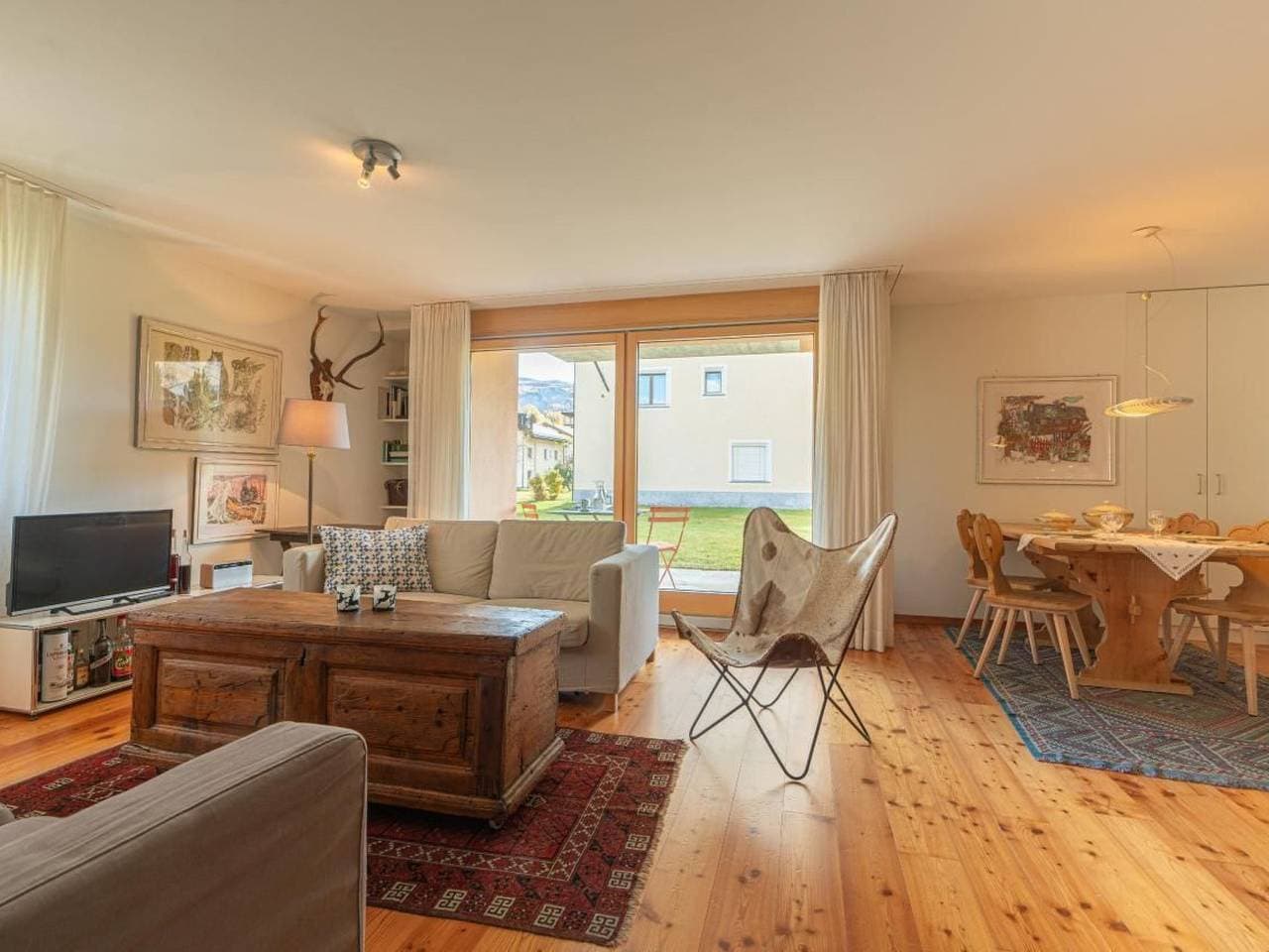 Foto 2 von 17: Ferienwohnung für 4 Personen mit Garten