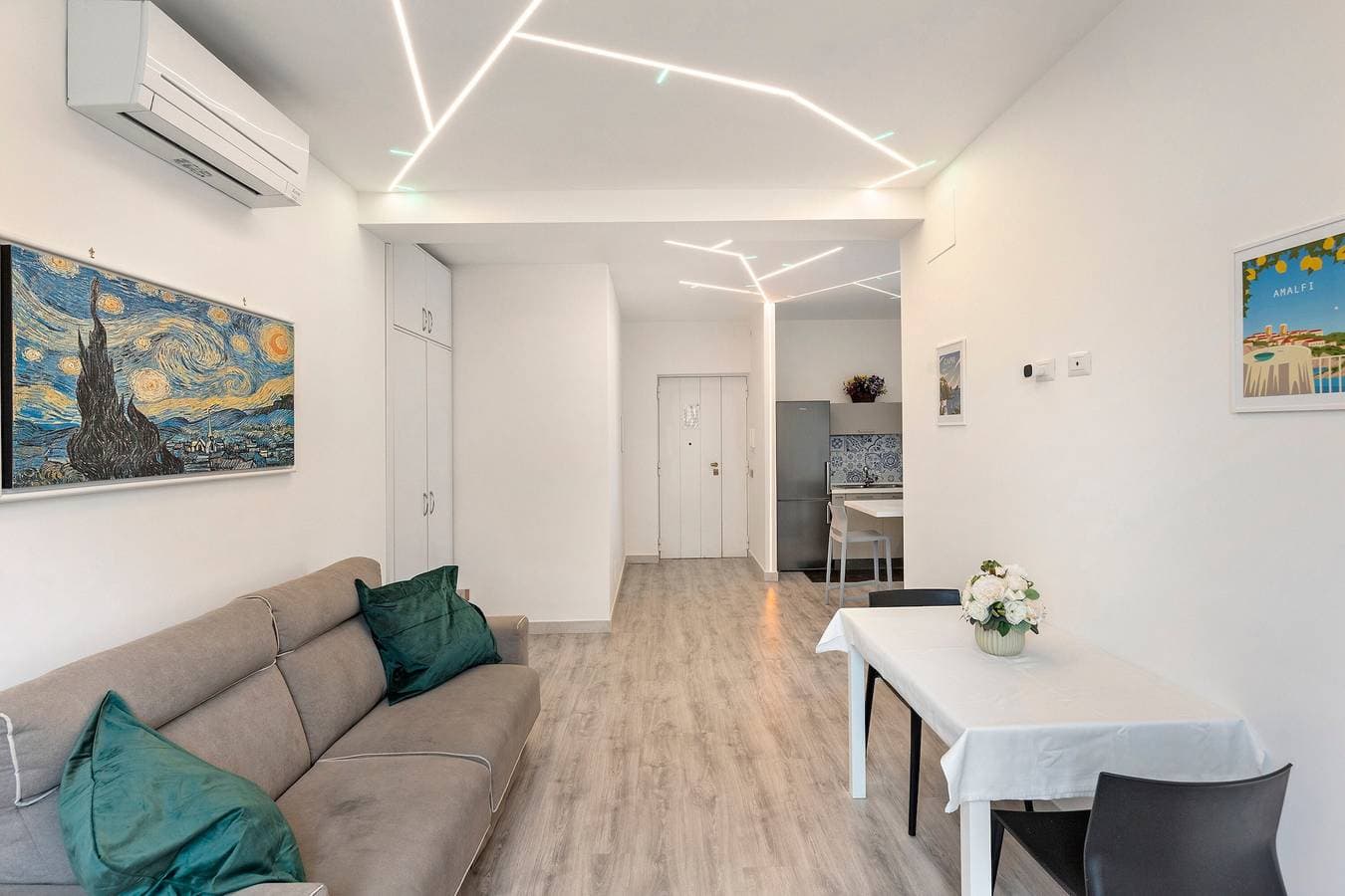Foto 10 von 30: Apartment 'Sorrento Center Luxury 3' mit Balkon, WLAN und Klimaanlage
