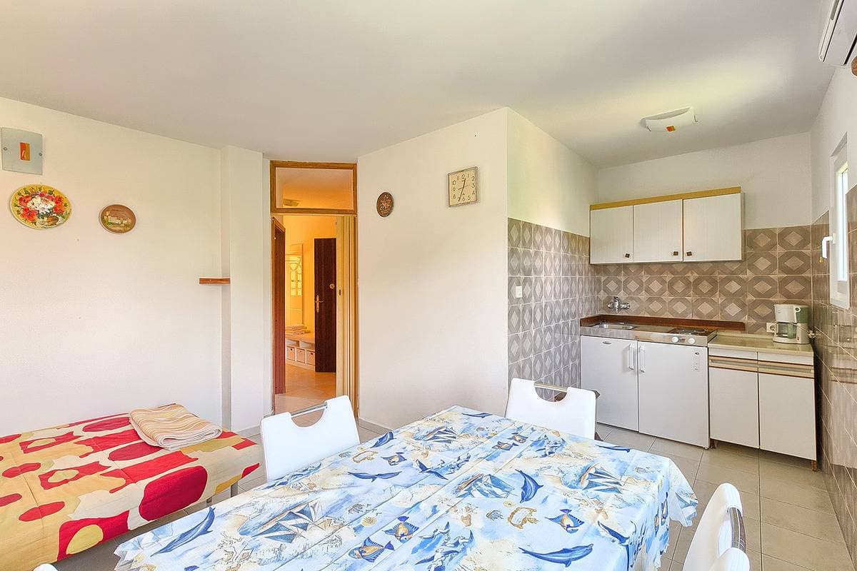 Foto 10 von 24: Ferienwohnung für 3 Personen mit Terrasse