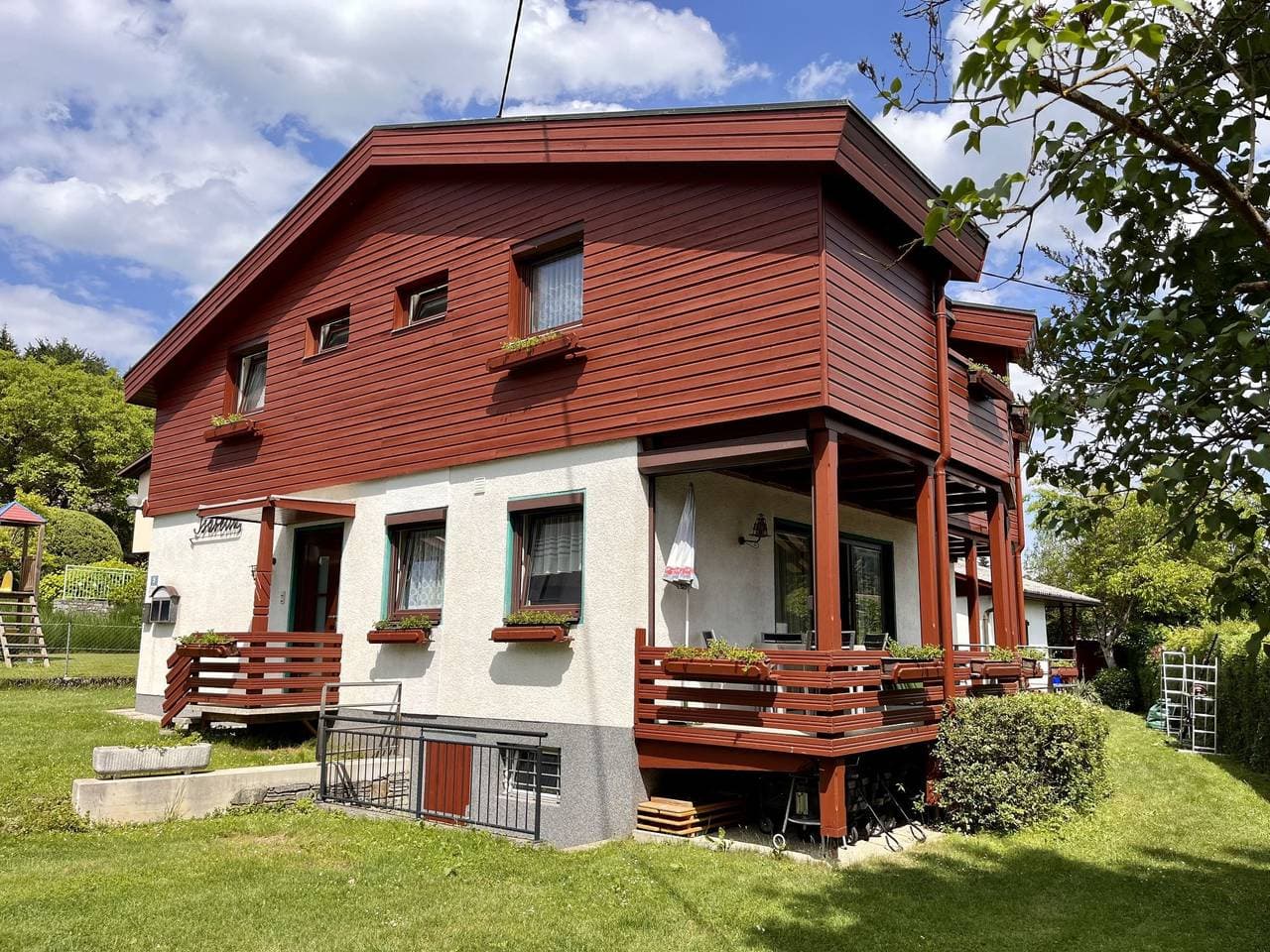 Gemütliches, komfortables Mehrfamilienhaus Isabella 1