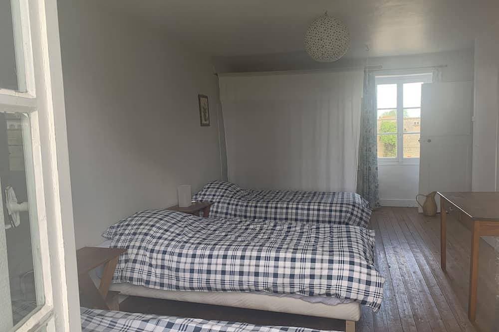 Foto 10 von 30: Großes Ferienhaus mit Garten zwischen Caen und dem Meer, nahe den Landungsstränden