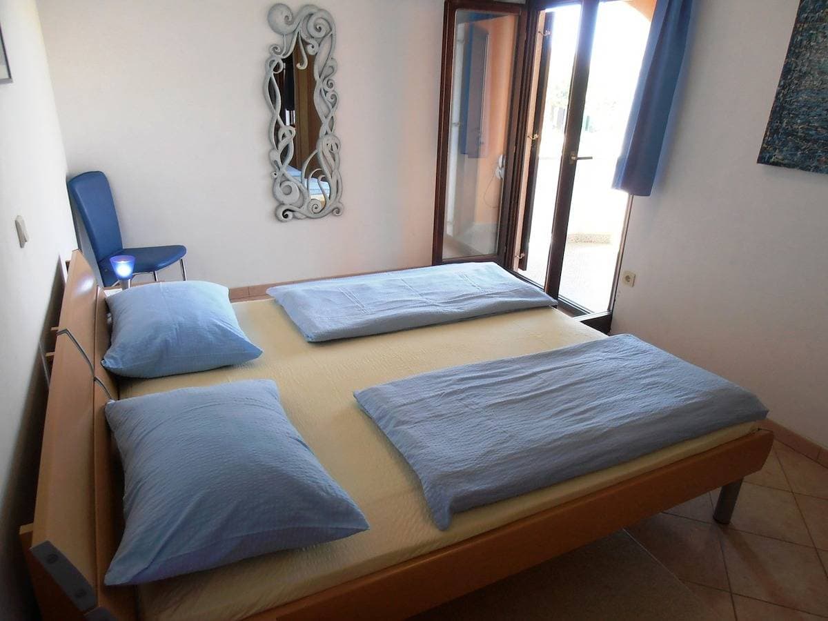 Foto 9 von 24: Comfortable Apartment with 2 bedrooms (2 adults + child)