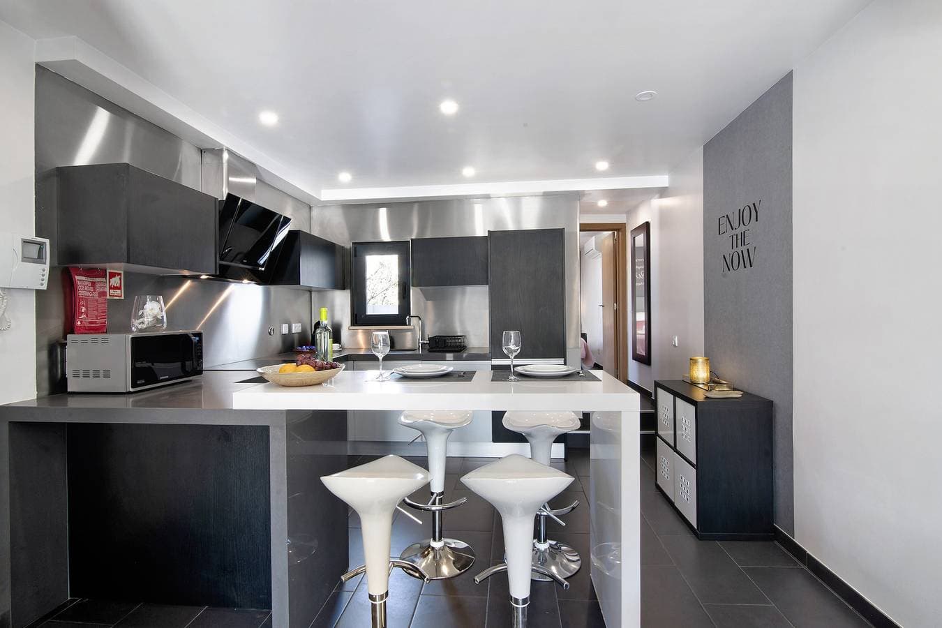 Foto 6 von 24: Be Glow Home mit Terrasse, Balkon & WLAN