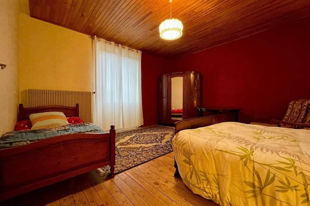 Foto 5 von 12: Gîte familial avec cour fermée près des Gorges de la Loire, proche Le Puy-en-Velay et de nombreux sites