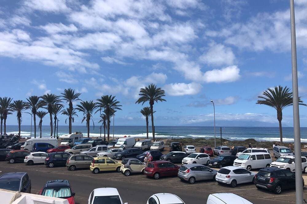 Foto 12 von 30: Parque Santiago 1-2 bed 2 bath-sea front-Pool view. step free access.