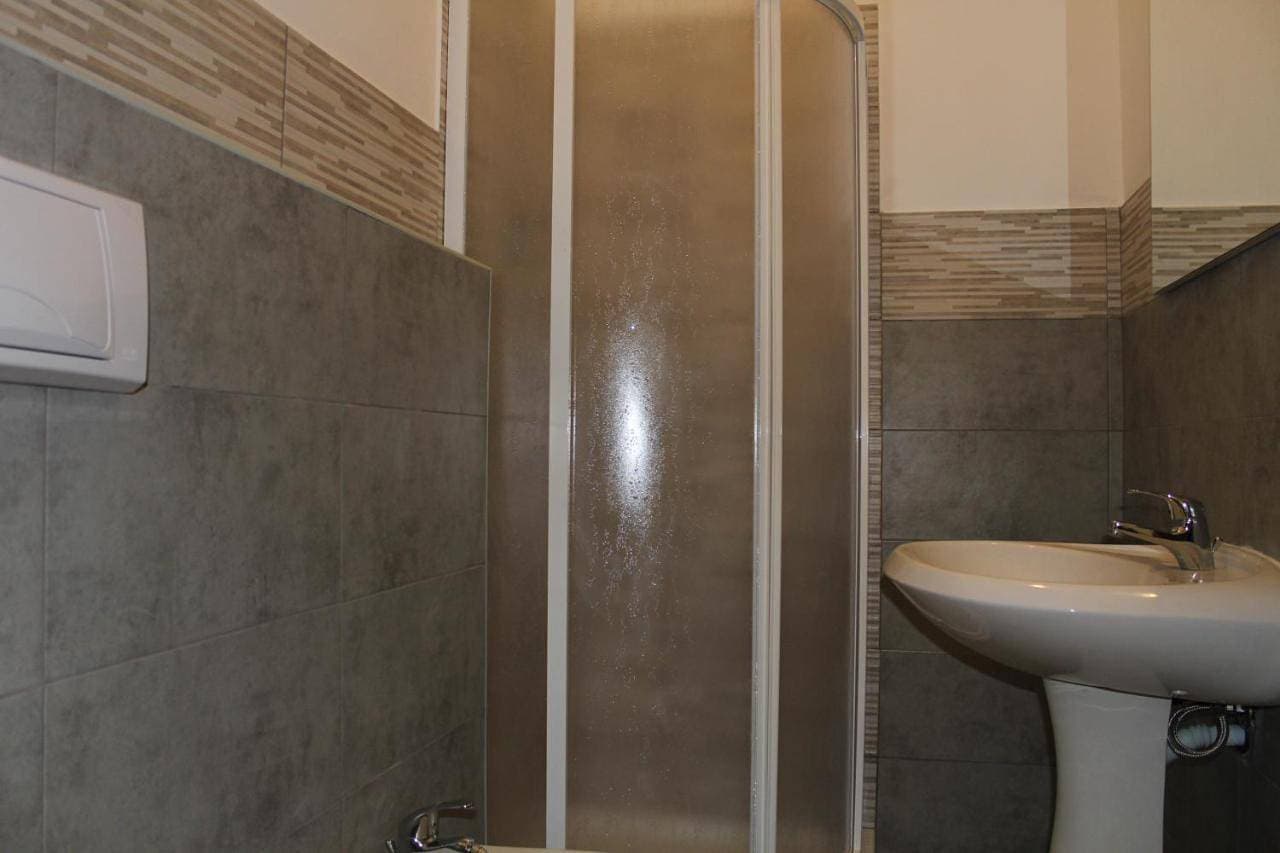 Foto 7 von 11: Standard Double Room with Shared Bathroom