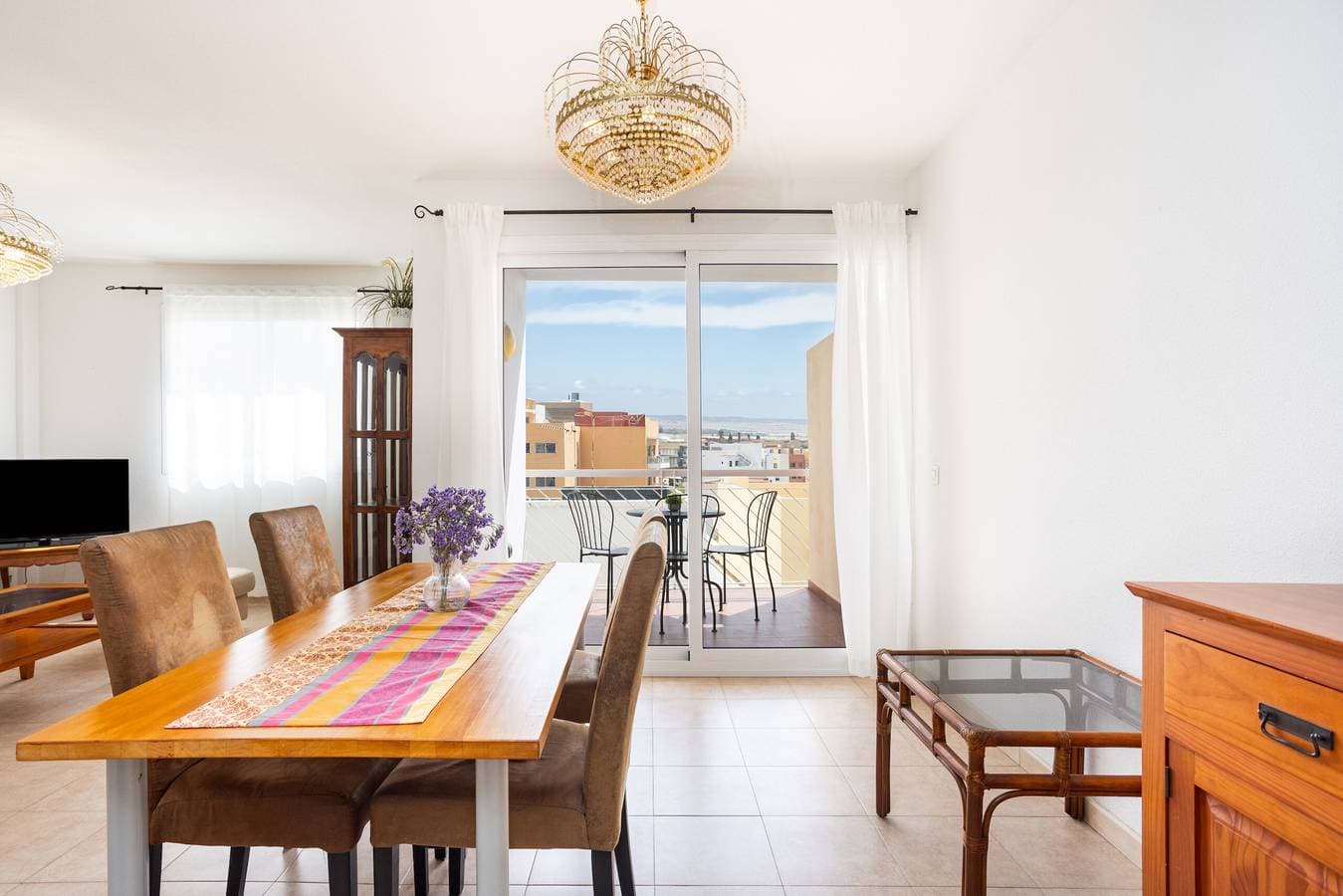 Foto 7 von 37: Ferienwohnung für 4 Personen mit Terrasse