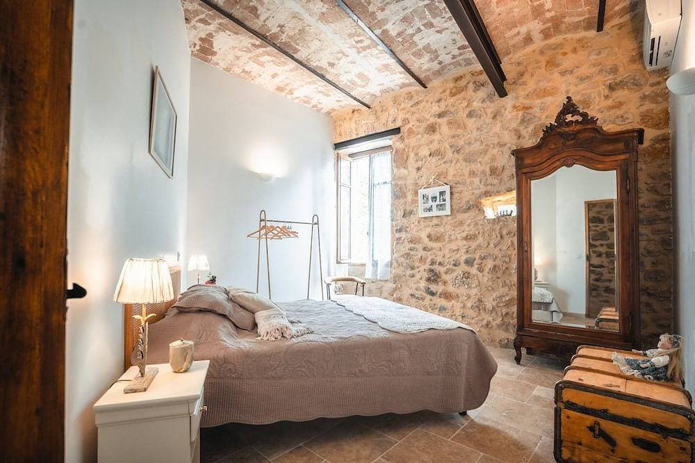 Foto 9 von 30: La Maison Inès -Exceptional 18th-century Bastide in Vallon pt d'arc- labeled 5* - France