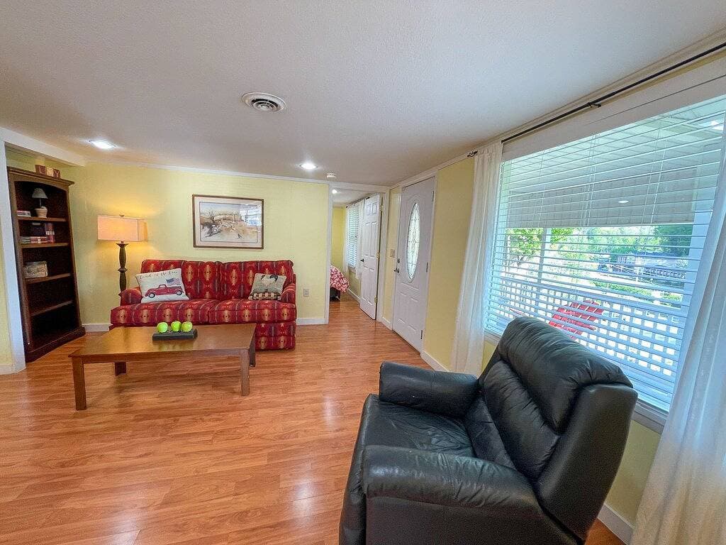 Foto 4 von 18: Hope's Cottage-Walk to the Casino! Wifi available & Motorcycle Friendly