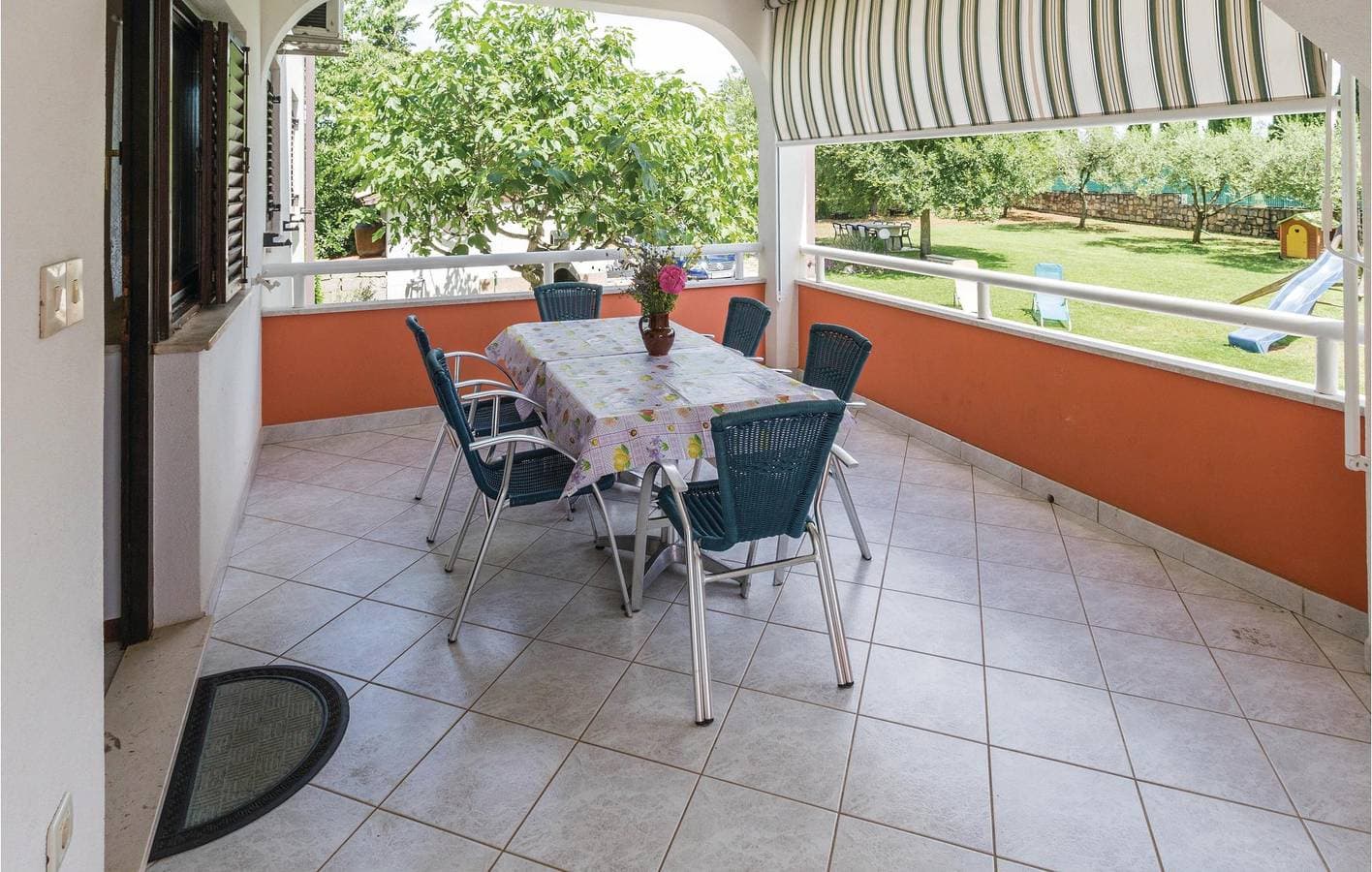 Foto 7 von 38: Gemütliche Ferienwohnung mit Terrasse, WLAN und Parkplatz, 300 m vom Strand entfernt