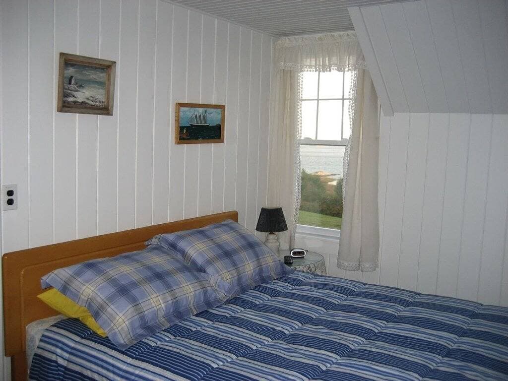 Foto 9 von 11: Waterfront Ferienhaus mit Blick auf 2 Leuchttürmen, die in der Nähe Popham Beach