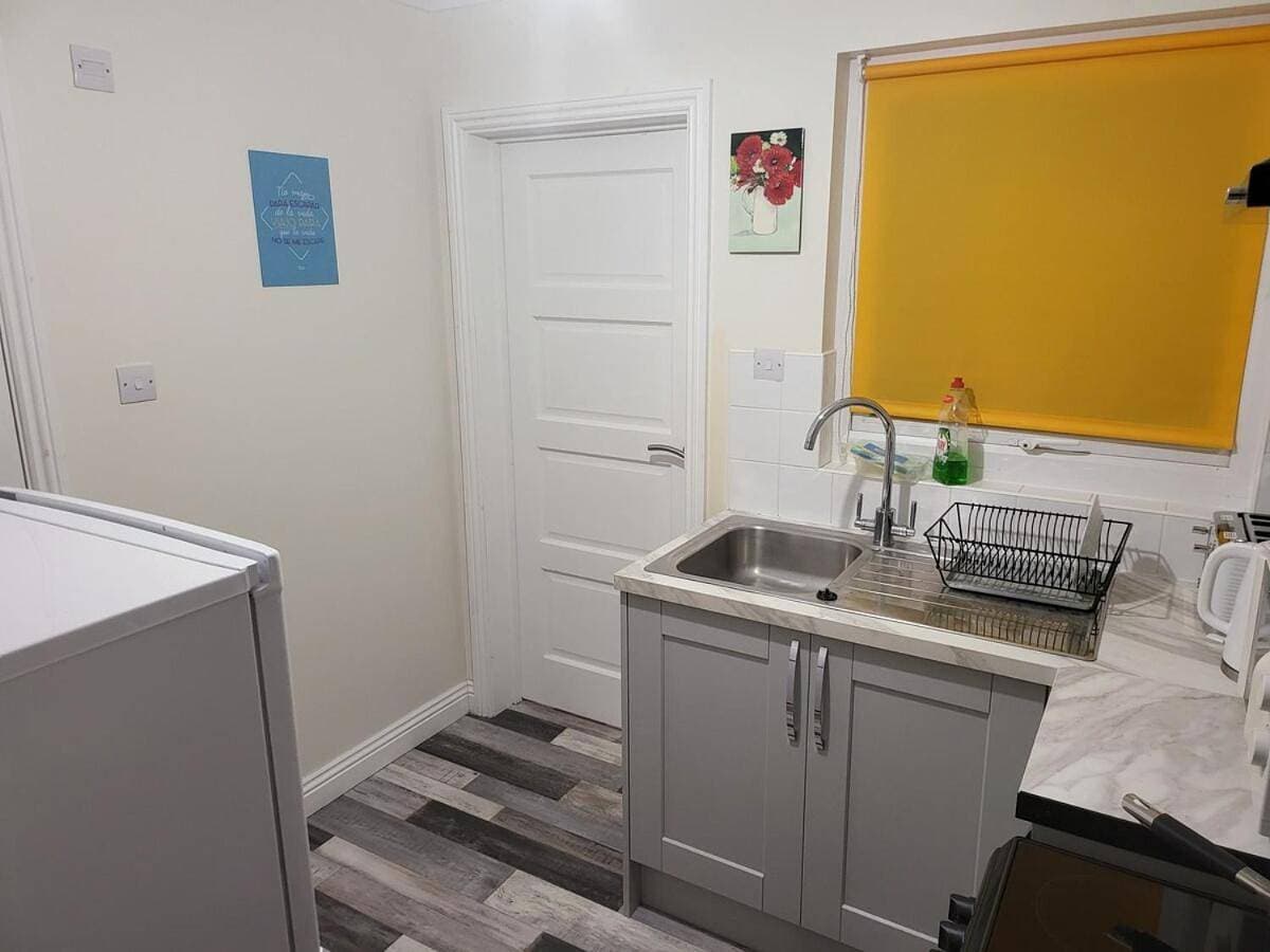The Hill Flat 1