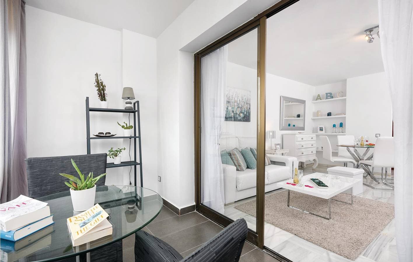 Foto 6 von 23: Apartment mit Meerblick, Pool und Parkplatz