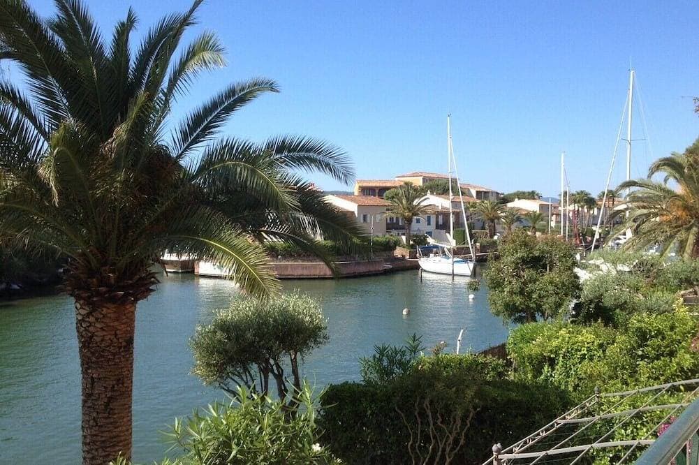 Foto 8 von 11: Le Tassergal : Port Gimaud / St Tropez, 2 Chambres vue sur L'eau