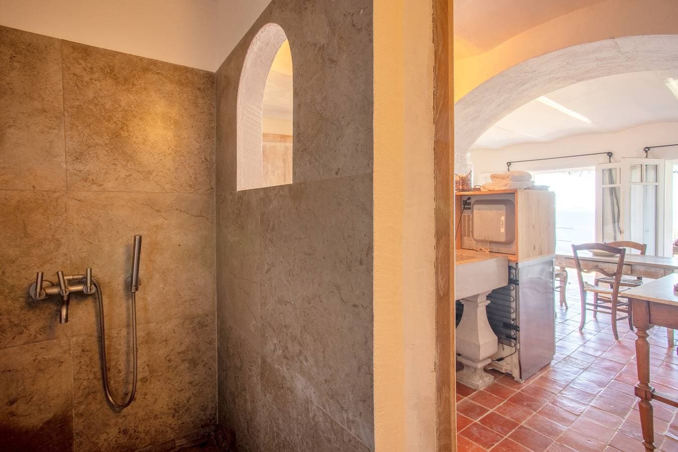 Foto 7 von 18: Appartement „La maison de Constance“ mit Meerblick, Terrassen und WLAN