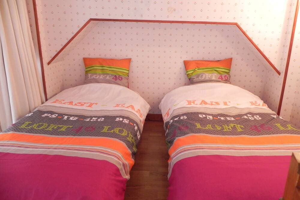 Foto 3 von 30: ** Herrlicher Meerblick ** in einer 4-Zimmer-Komfortwohnung, direkter Zugang zum Strand, Park, WLAN