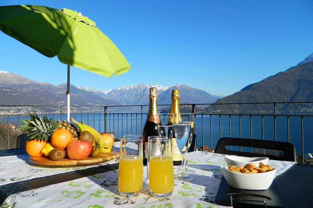 Balkon auf dem Pianello See 1