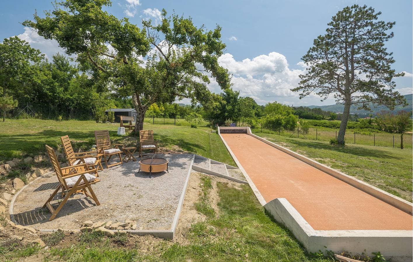 Foto 10 von 46: Reizend, 2 km von Buzet entfernt: Geräumige Ferienwohnung mit Pool und moderner Ausstattung