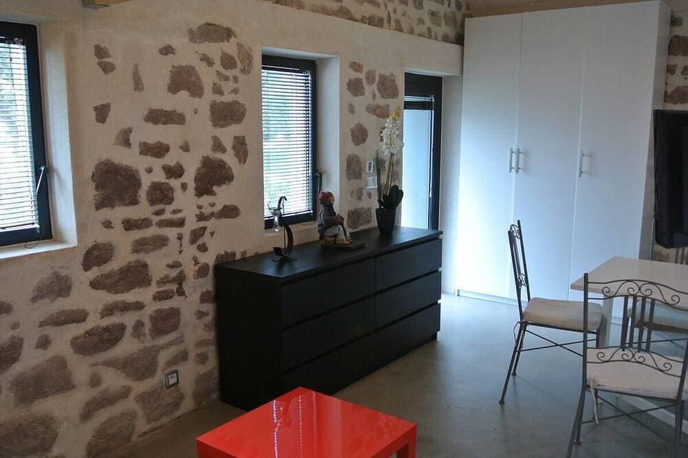 Foto 5 von 9: Hübsches Landhaus aus Stein