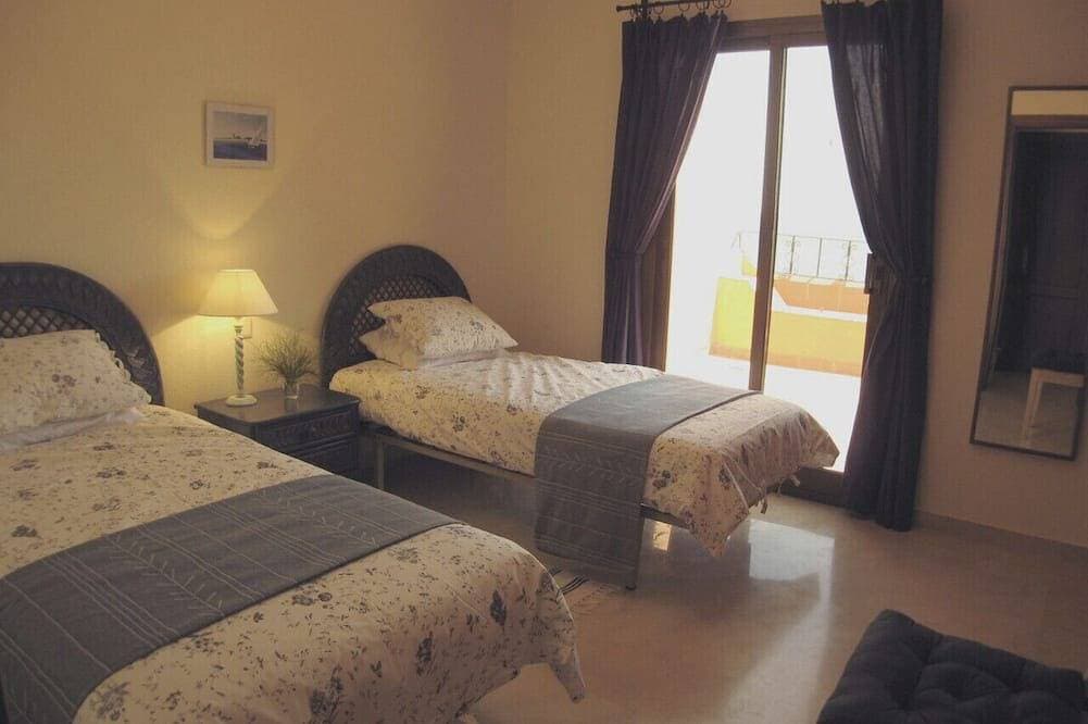 Foto 4 von 30: Stunning 2 Schlafzimmer Penthouse (Flachbau) Rechts neben Strand / Fab Ansichten