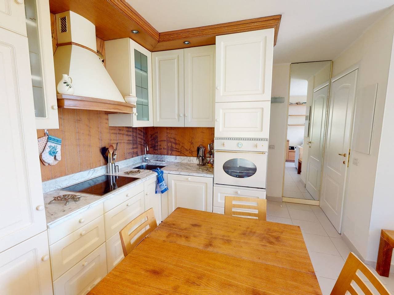 Foto 4 von 20: Komfortable 2-Zimmer-Wohnung mit Terrasse und Garten in Menton