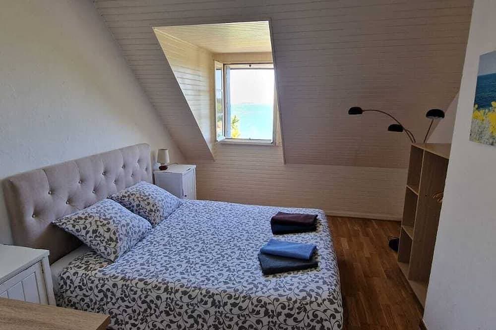 Foto 4 von 30: Villa mit Strandblick am Ende des Gartens, überdachter Pool, ganzjährig beheizt