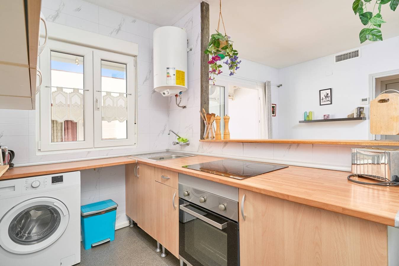 Foto 5 von 25: Ferienwohnung 'Apartamento 1a línea La Herradura' mit Meerblick, WLAN & Klimaanlage
