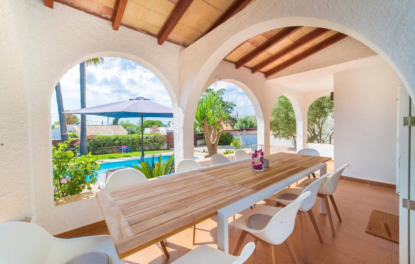 Foto 9 von 46: Rückzugsort mit Meerblick, Pool und Grill, 2 km zum Strand und in der Nähe von Restaurants