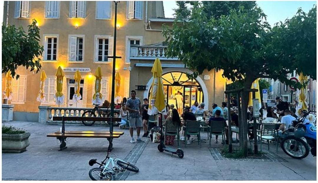 Hôtel de la Loube 1