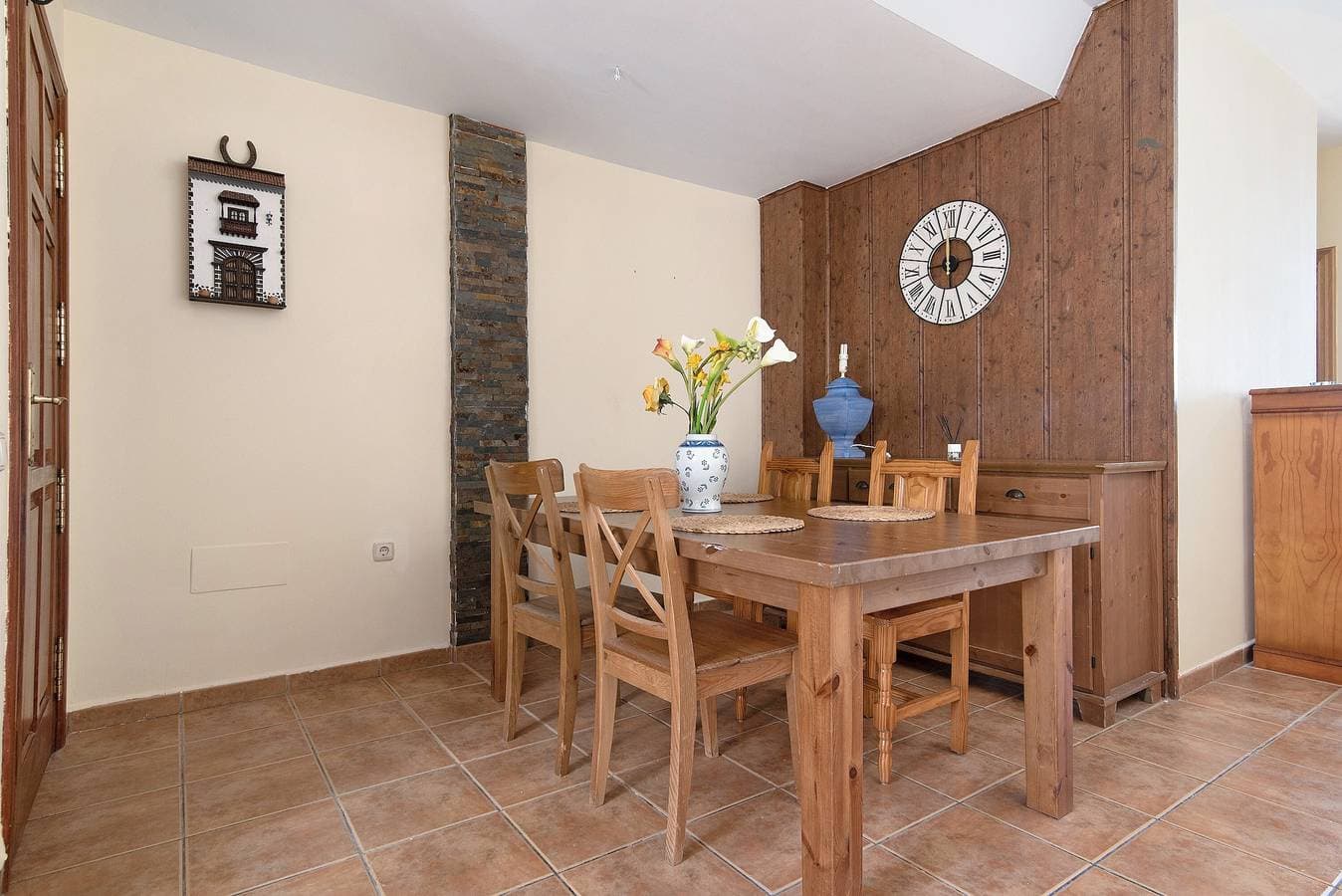 Foto 9 von 32: Ferienvilla 'Casa La Herradura' mit Meerblick, privater Terrasse und WLAN