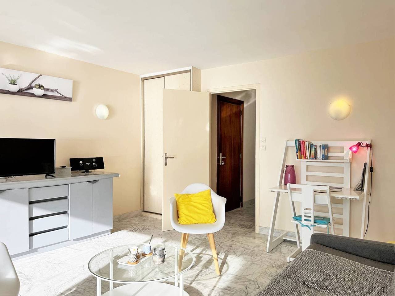 Foto 9 von 18: Meerblick Apartment 2 Zimmer - 5 Schlafplätze - Le Lavandou