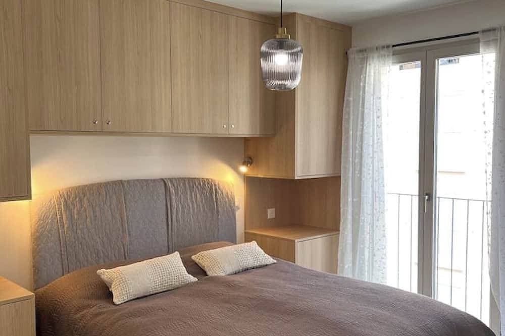 Foto 2 von 27: New 3 beds apartment in Old town Antibes. Garage