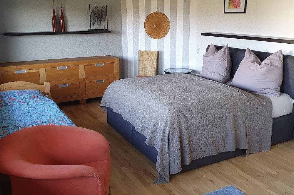Foto 11 von 26: Traumhafte Ferienwohnung mit Terrasse, großen Garten und wundervoller Aussicht