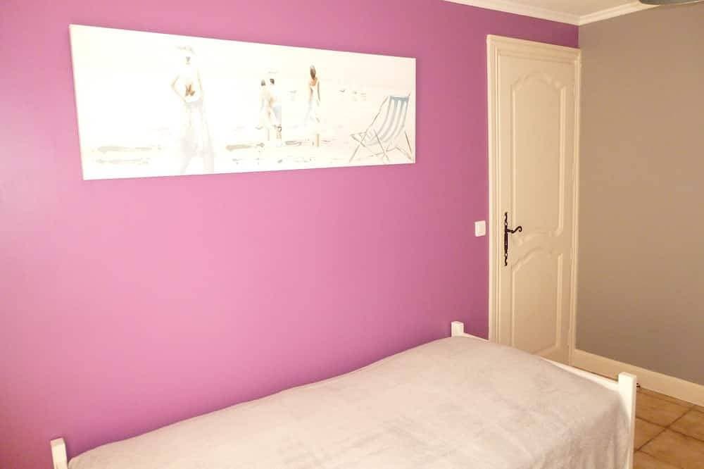 Foto 4 von 27: Provenzalisches Haus, mit Pool und großem Garten, für 8 Personen, 4 Schlafzimmer