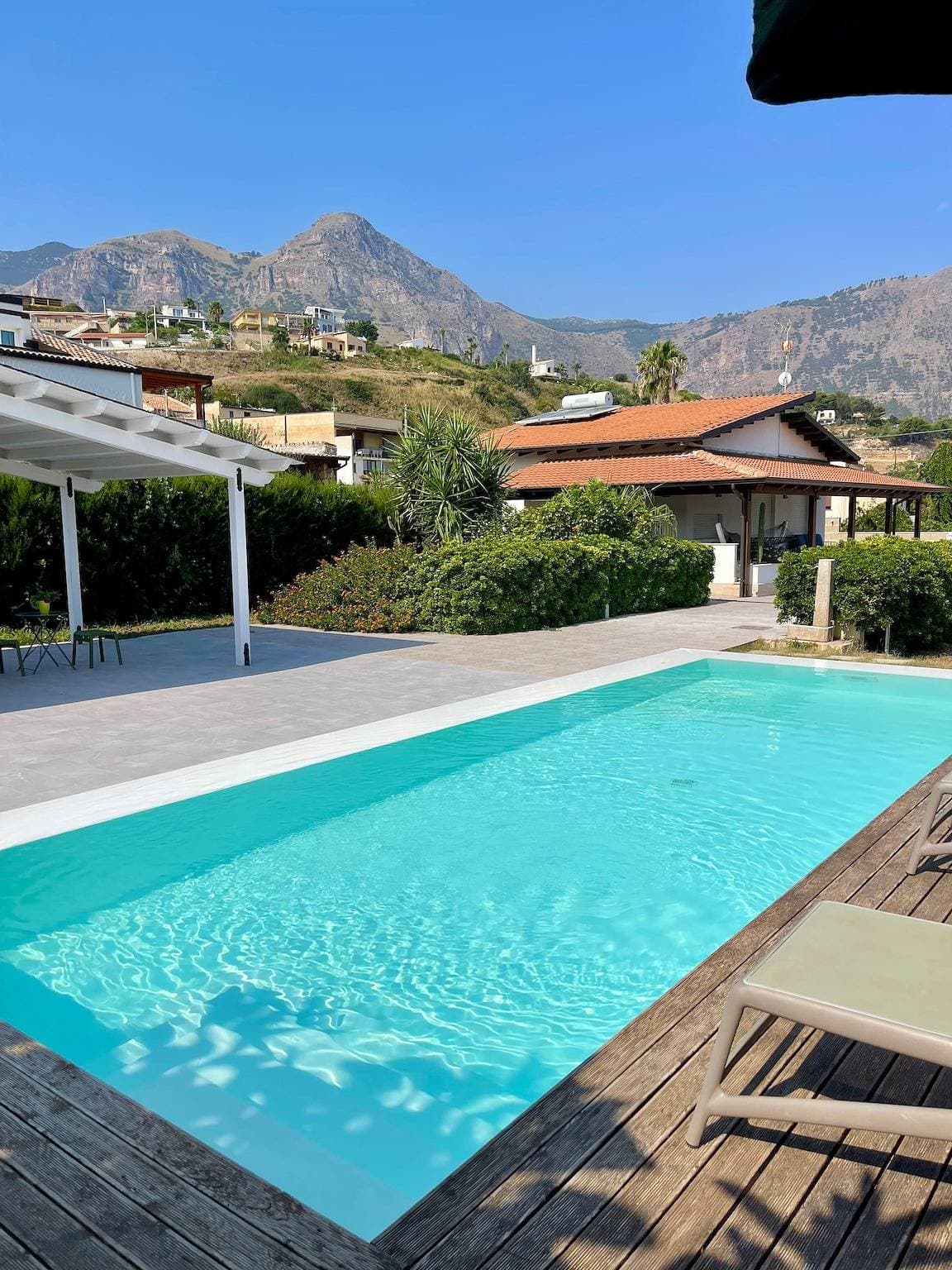 Foto 2 von 41: "Villa Spiaggia Plaja" mit Meerblick, Privaten Terrassen und Privatem Pool