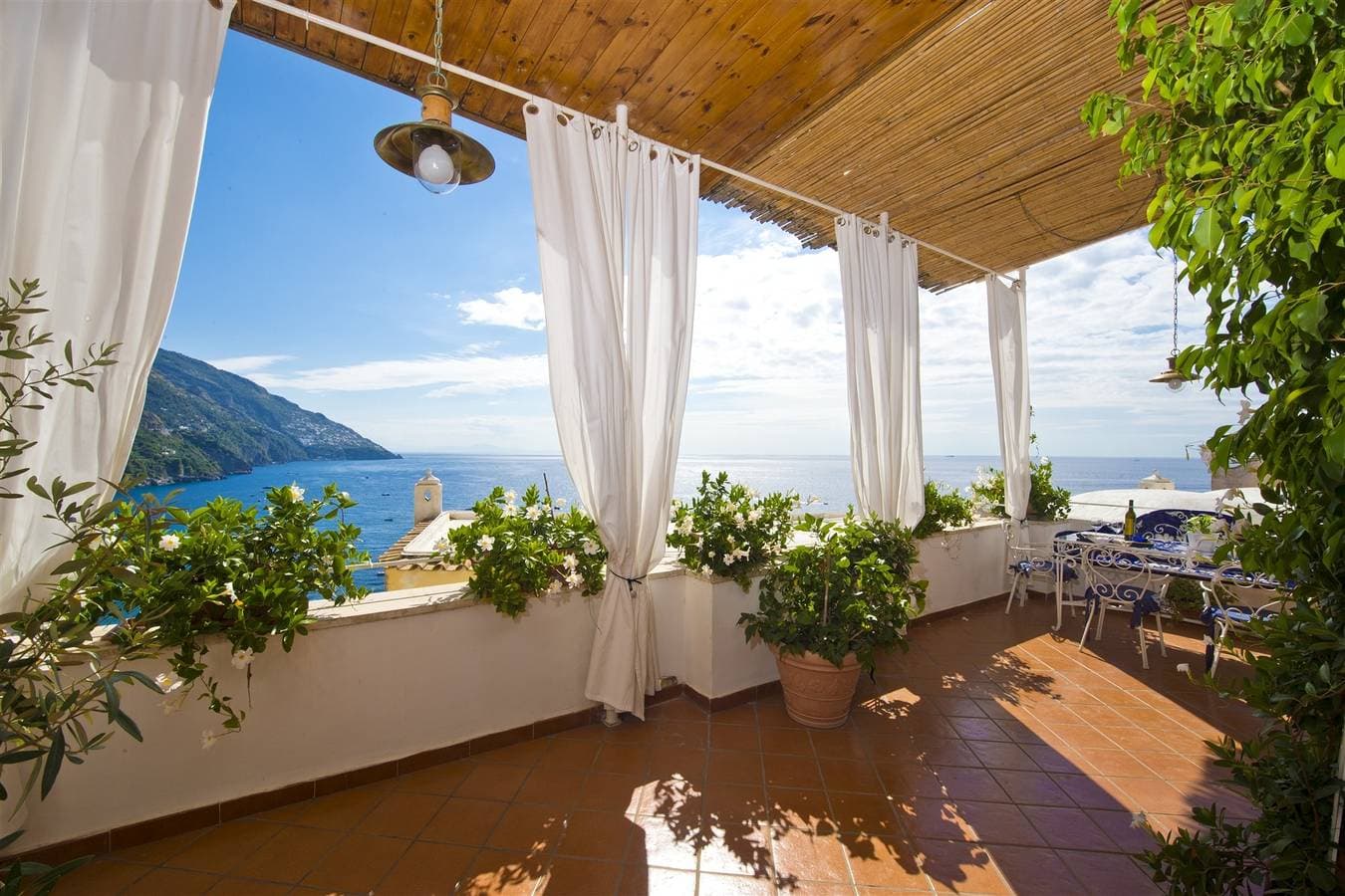 Foto 4 von 47: Villa für 6 Personen mit Balkon