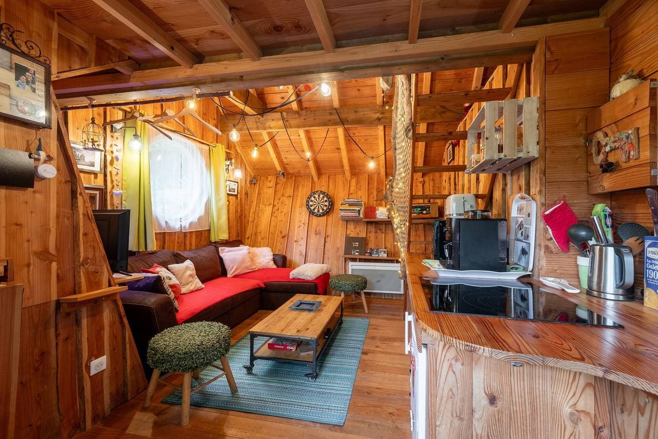 Foto 4 von 33: Chalet für Verliebte mit privater Terrasse & Garten, WLAN, Angeln, Wandern