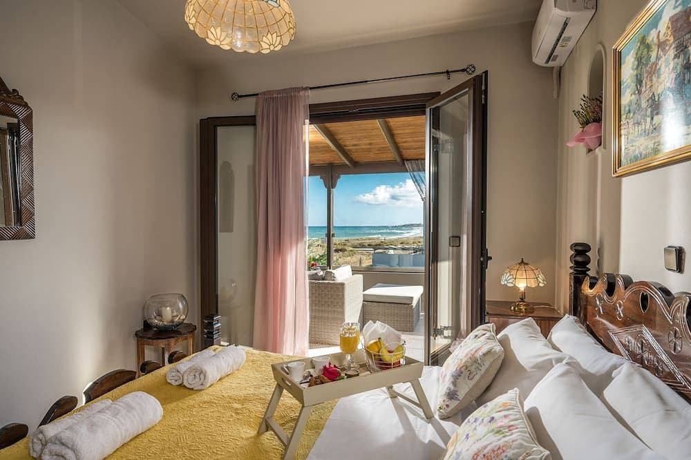 Foto 3 von 30: Villa Eva, Luxus-Villa 50 Meter vom Meer entfernt, in einer sehr ruhigen Gegend.