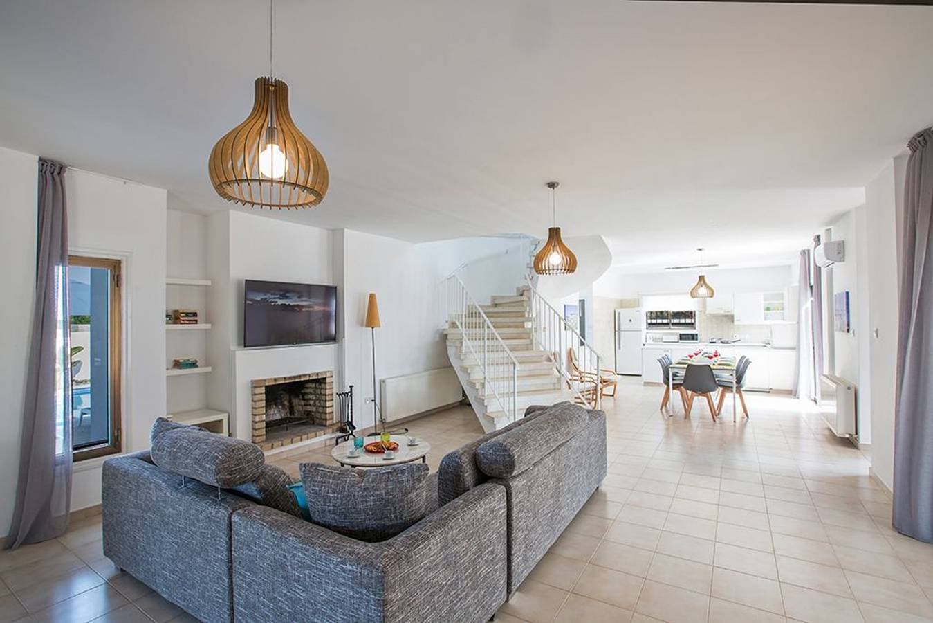 Foto 6 von 26: Villa Nepou - Beautiful 4 Bedroom Villa - Located in Ayia Napa Villa With Private Pool