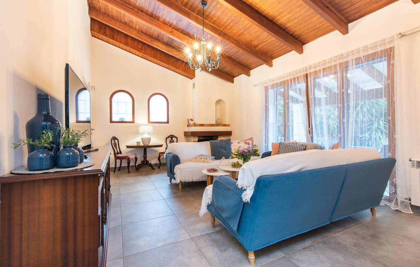 Foto 5 von 21: Gemütliches Apartment mit WiFi, AC, Pool, Terrasse - 2km zum Strand Cala Morlanda