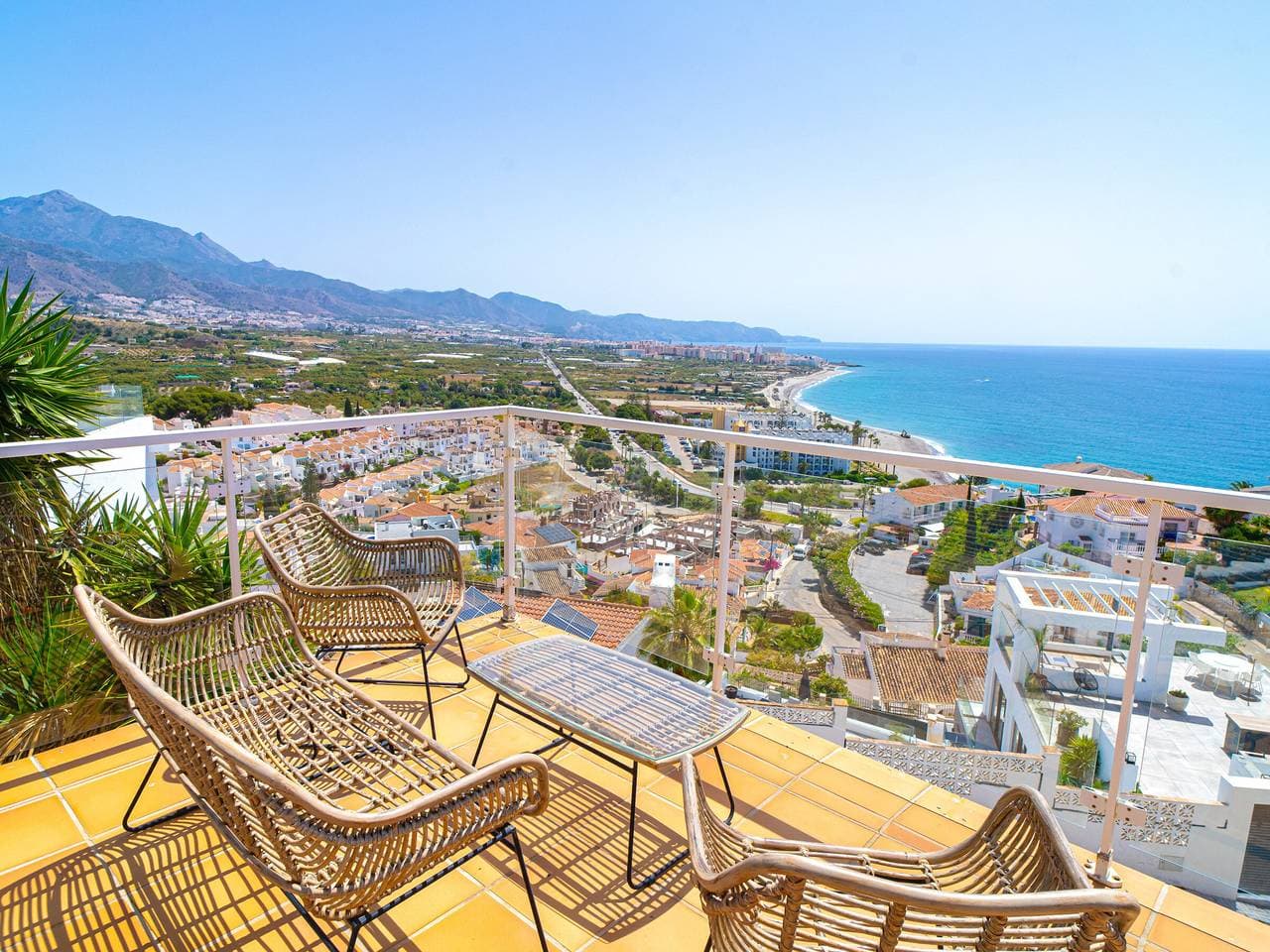 Foto 3 von 36: Exklusive Villa mit privatem Pool, Klimaanlage und Parkplatz nahe Nerja