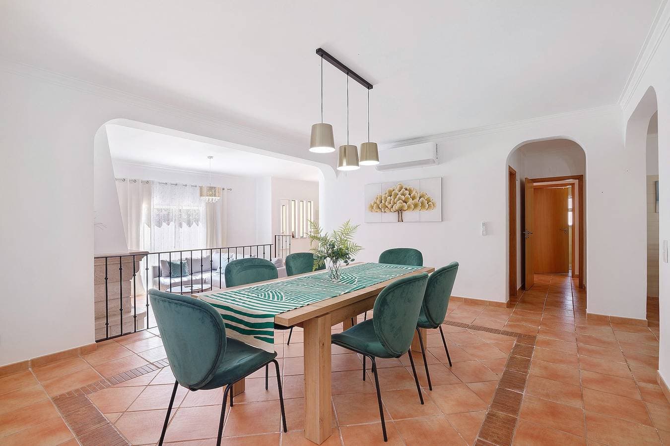 Foto 7 von 30: Villa „Modern in Olhão“ mit Bergblick, WLAN und Klimaanlage