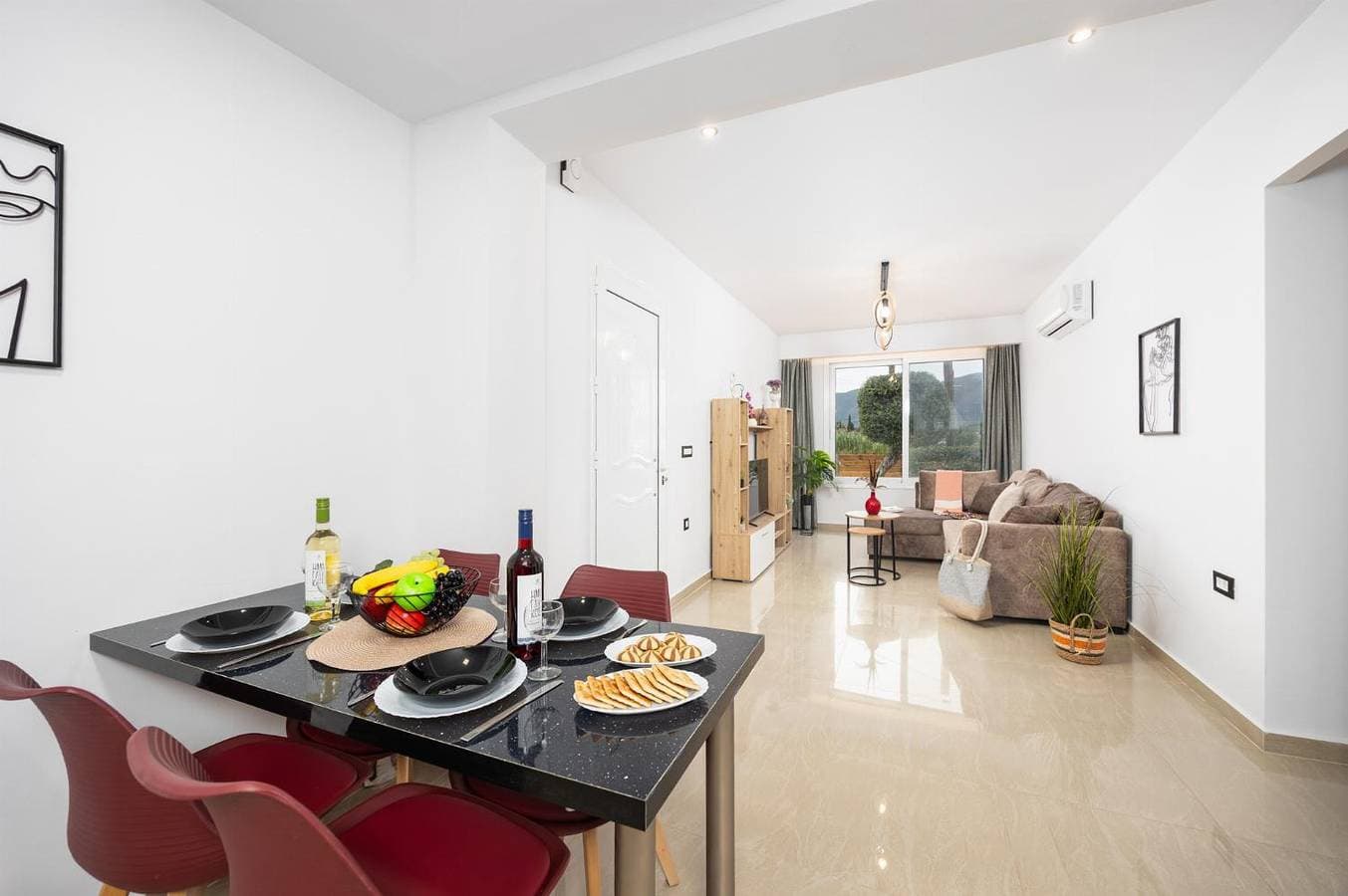 Foto 10 von 28: Villa für 4 Personen mit Terrasse