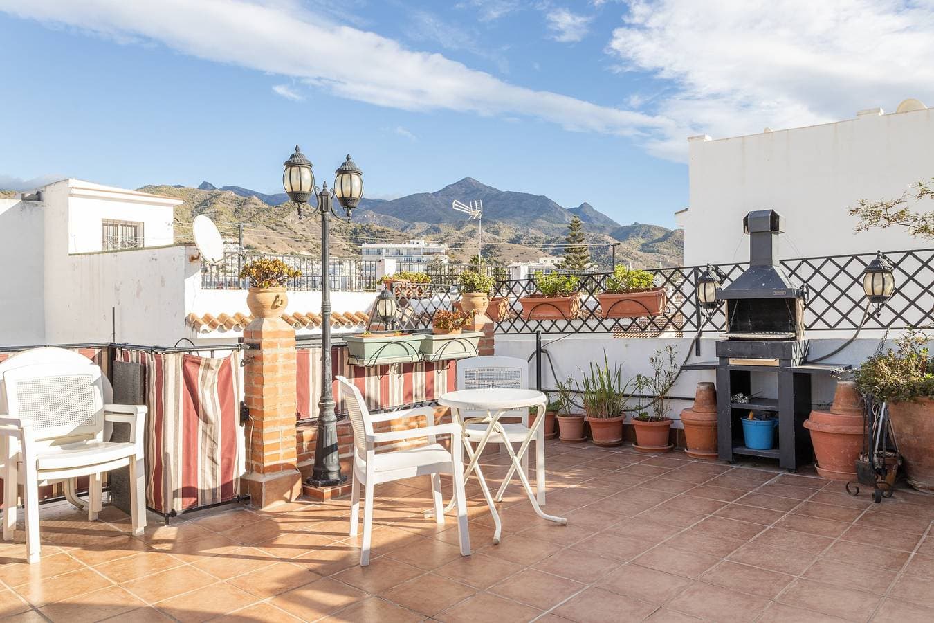 Foto 2 von 23: Gemütliche Ferienwohnung mit Sonnenterrasse, Grill, WLAN und Klimaanlage