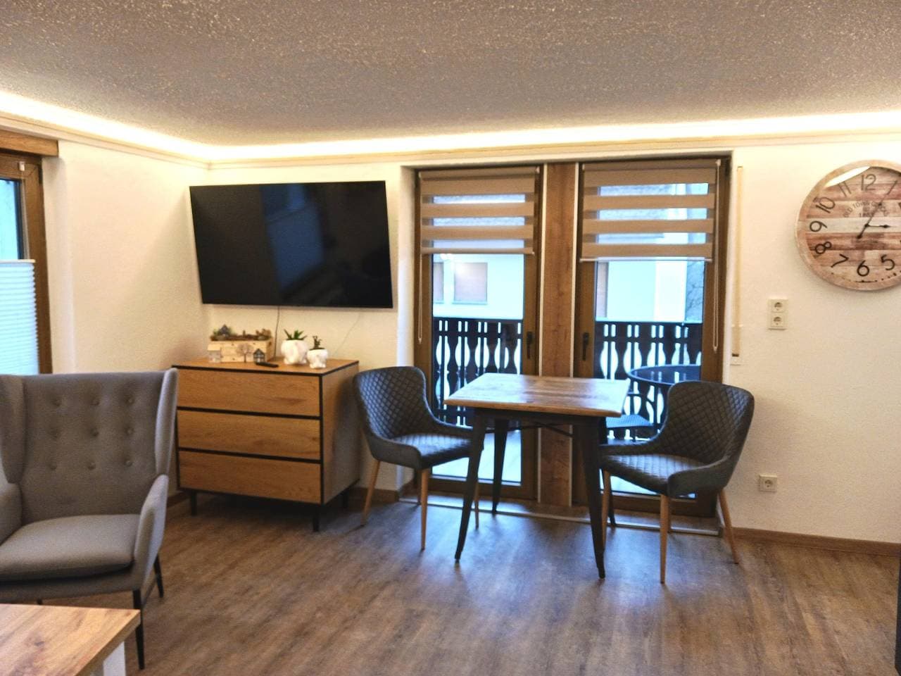 Foto 2 von 25: Neue Ferienwohnung mit Balkon in Medebach