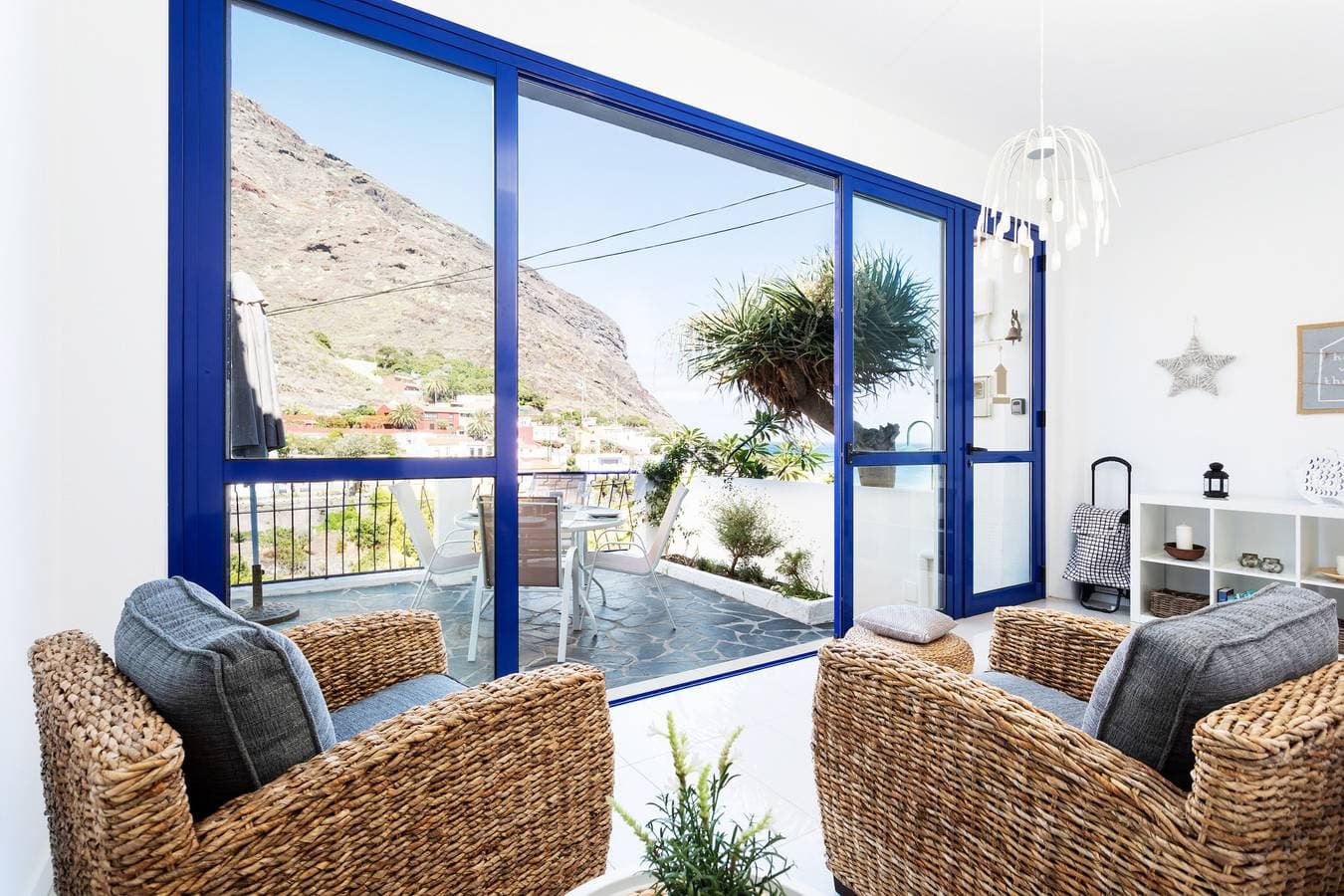 Foto 3 von 30: Traumhaus mit Meerblick, Patio, Balkon und Terrasse, gratis W-Lan