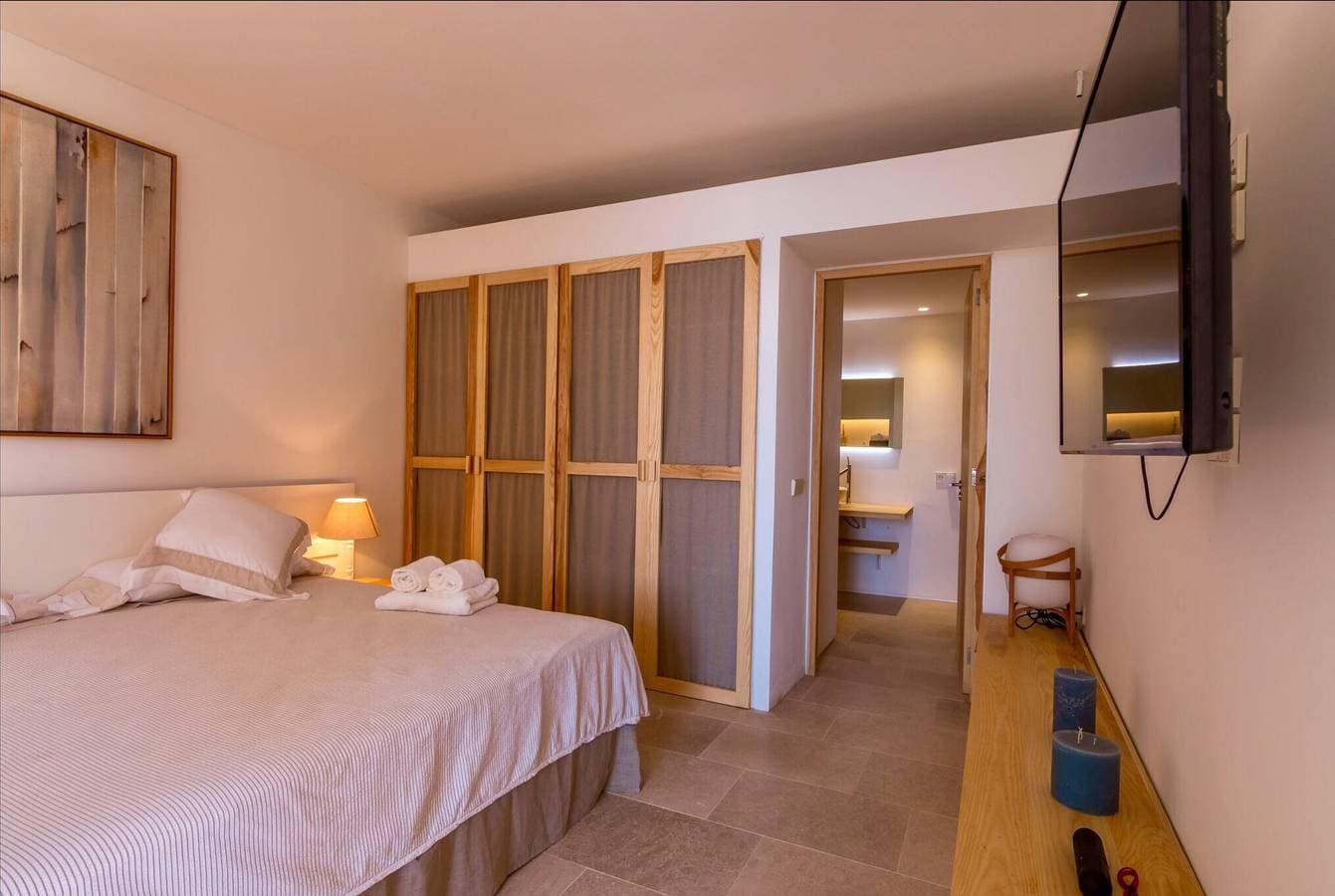 Foto 9 von 18: Exklusive Meerblick-Wohnung mit Pool und Chill-out-Bereich