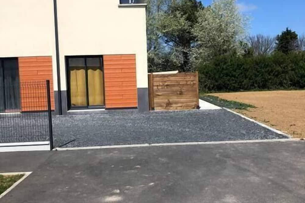 Foto 7 von 11: La poupe, F3 with terrace 60m from the sea