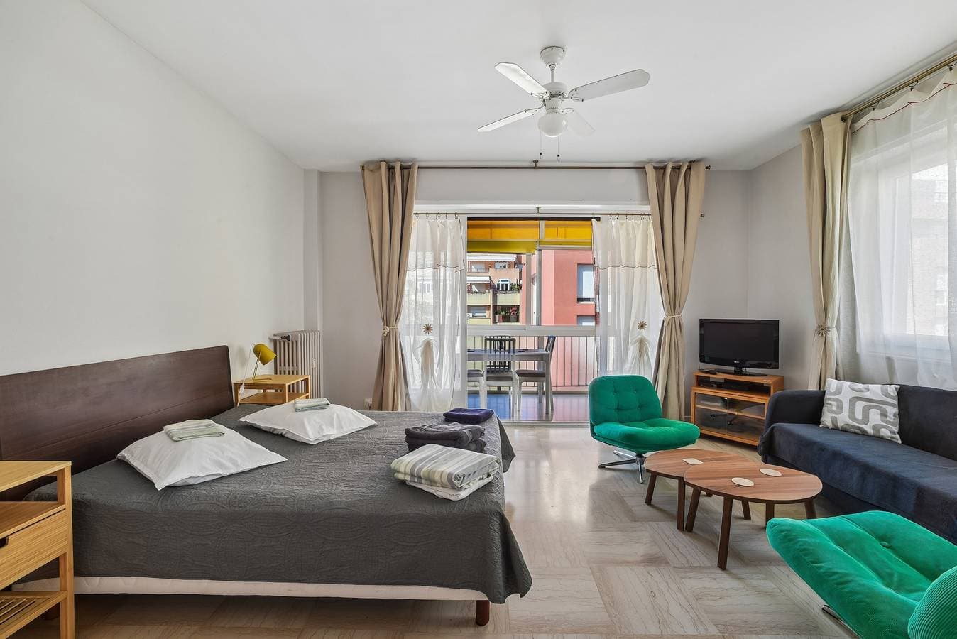 Foto 3 von 21: Studio 'Nur wenige Schritte vom Meer entfernt' mit Balkon, WLAN und Klimaanlage