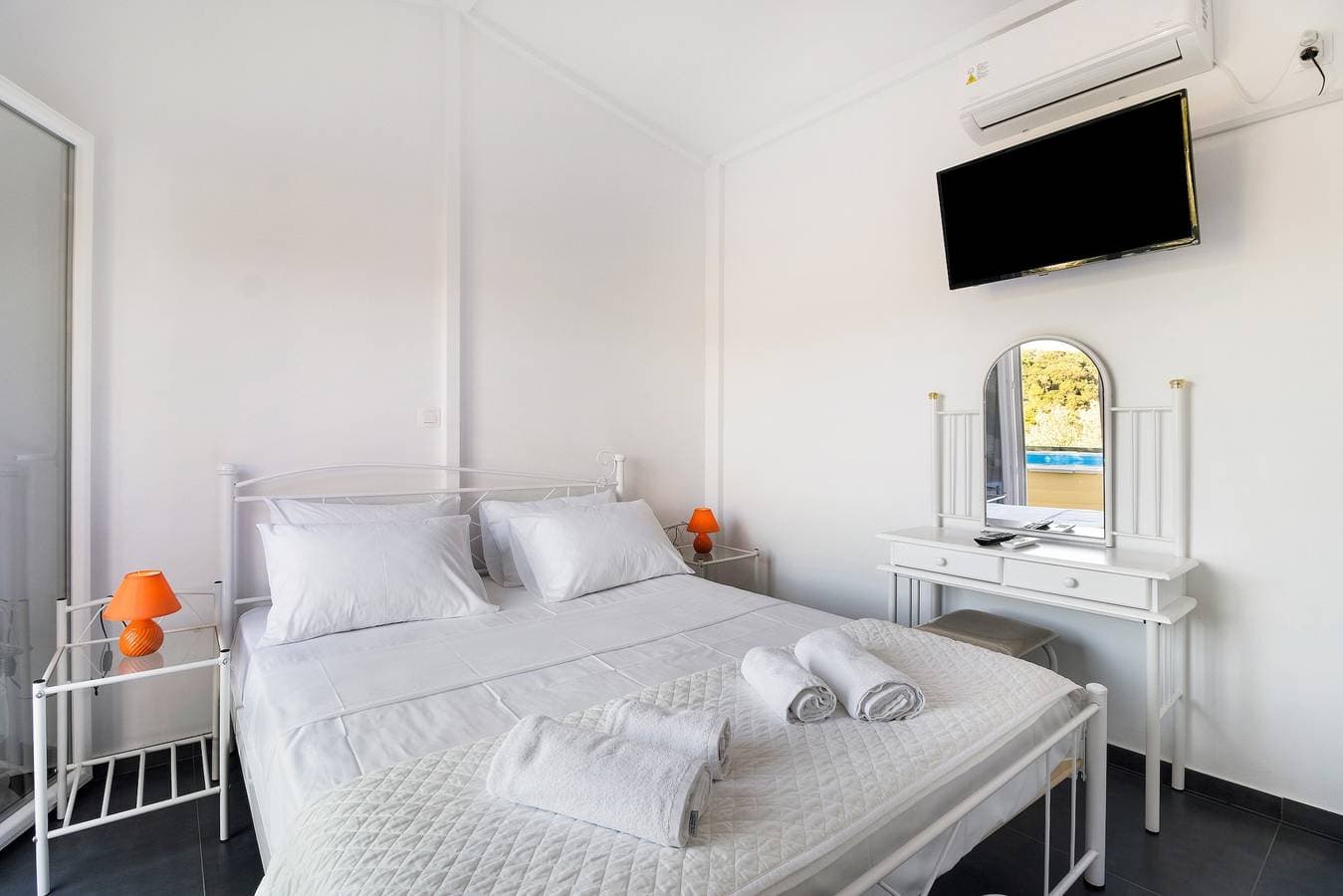 Foto 12 von 22: Villa "Amaryllis" mit Meerblick, 2 privaten Terrassen und WLAN